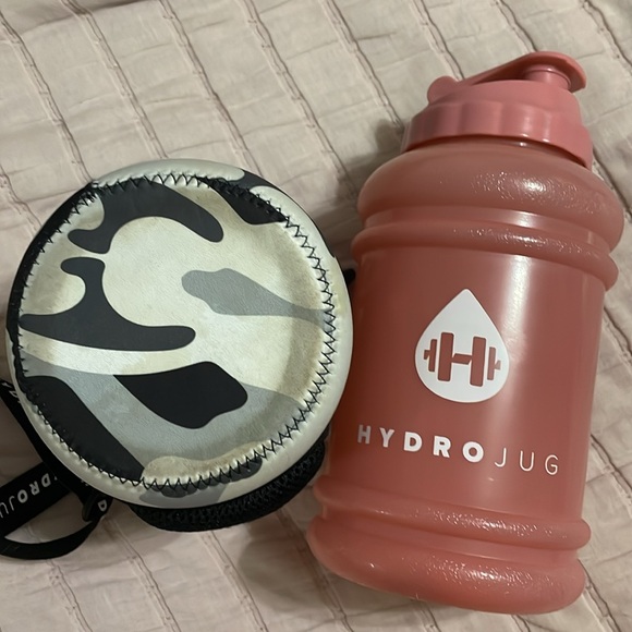 HydroJug and Sleeve - Picture 3 of 3